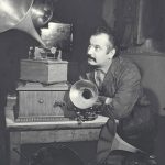 دانلود آهنگ Georges Brassens Embrasse-les tous دانلود آهنگ Georges Brassens Embrasse-les tous